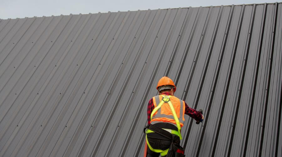 Expert new roof installation services in Pahokee, FL